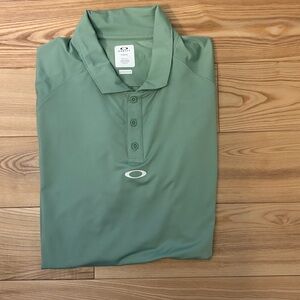 Oakley Men's Green Polo Shirt